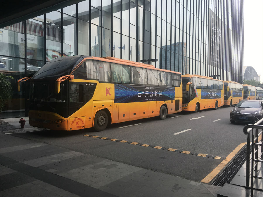 廣州旅游租車：宇通大巴